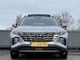 Hyundai Tucson 1.6 T-GDI 265 PK PHEV Premium Sky 4WD | Panorama-schuifkanteldak | Lederen bekleding | Trekhaak afneembaar | 1ste Eigenaar | Ned auto |