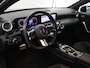 Mercedes-Benz A-klasse 180 AMG Line Panoramadak | 19inch LM Velegen | Multibeam led | Night pakket | Key less Go |