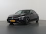 Mercedes-Benz A-klasse 180 AMG Line Panoramadak | 19inch LM Velegen | Multibeam led | Night pakket | Key less Go |