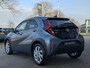 Toyota Aygo X 1.0 VVT-i MT first | Stoelverwarming | Climate Control | Camera | Led | ACC | Licht- regensensor