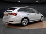 Skoda Octavia Combi 1.0 e-TSI Business Edition | CarPlay | Stoelverwarming | Keyless | Getint Glas |