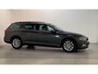 Volkswagen Passat Variant 1.5 TSI 150pk DSG Business Navigatie Parkeersensoren Climate Control