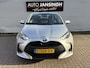 Toyota Yaris 1.5 Hybrid Active Automaat!! | Camera | Clima | Navigatie | Allseason Banden | Cruise | Ndl Auto | RIJKLAARPRIJS INCL 12 MAANDEN GARANTIE EN BEURT