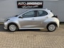 Toyota Yaris 1.5 Hybrid Active Automaat!! | Camera | Clima | Navigatie | Allseason Banden | Cruise | Ndl Auto | RIJKLAARPRIJS INCL 12 MAANDEN GARANTIE EN BEURT