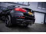 BMW X6 M 4.4i V8 555pk I Schuifdak I Carplay I TV's I Memory I HuD I Softclose I Trekhaak I 22'' I Historie-aanwezig