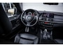 BMW X6 M 4.4i V8 555pk I Schuifdak I Carplay I TV's I Memory I HuD I Softclose I Trekhaak I 22'' I Historie-aanwezig