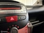 Toyota Aygo 1.0-12V Aspiration Red Navigator
