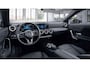 Mercedes-Benz CLA 180 Luxury Line | Achteruitrijcamera | Stoelverwarming | Widescreen | Distronic |