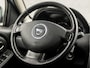 Dacia Duster 1.2 TCe 4x2 Prestige (NAVIGATIE, AIRCO, LEDER, GETINT GLAS, SPORTSTOELEN, TREKHAAK, PARKEERSENSOREN, CRUISE, BLUETOOTH, NIEUWSTAAT)