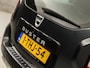Dacia Duster 1.2 TCe 4x2 Prestige (NAVIGATIE, AIRCO, LEDER, GETINT GLAS, SPORTSTOELEN, TREKHAAK, PARKEERSENSOREN, CRUISE, BLUETOOTH, NIEUWSTAAT)