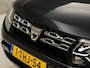 Dacia Duster 1.2 TCe 4x2 Prestige (NAVIGATIE, AIRCO, LEDER, GETINT GLAS, SPORTSTOELEN, TREKHAAK, PARKEERSENSOREN, CRUISE, BLUETOOTH, NIEUWSTAAT)