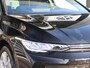 Volkswagen Golf 1.5 204 pk eHybrid Life Edition | Trekhaak | ACC | LED | App connect | Camera | 17'' LM | Sfeerverlichting | Fabrieksgarantie geldig tot 02-06-2029 of 100.000km |