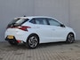 Hyundai i20 1.0 T-GDI Comfort Smart Handgeschakeld / Dealer onderhouden / Fabrieksgarantie tot 05-2028 / Stuur- & Stoel verwarming / Navigatie via Apple Carplay of Android Auto / Achteruitrijcamera / Cruise control / Climate control /