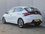 Hyundai i20 1.0 T-GDI Comfort Smart Handgeschakeld / Dealer onderhouden / Fabrieksgarantie tot 05-2028 / Stuur- & Stoel verwarming / Navigatie via Apple Carplay of Android Auto / Achteruitrijcamera / Cruise control / Climate control /