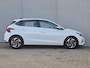 Hyundai i20 1.0 T-GDI Comfort Smart Handgeschakeld / Dealer onderhouden / Fabrieksgarantie tot 05-2028 / Stuur- & Stoel verwarming / Navigatie via Apple Carplay of Android Auto / Achteruitrijcamera / Cruise control / Climate control /