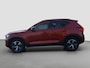 Volvo XC40 2.0 B4 197pk Plus Dark | Camera | Carplay | Premium Audio | Adaptive cruise control | Elektrische bestuurdersstoel met geheugen | Inklapbare spiegels | Dodehoek detectie | Elektrische achterklep | Draadloos laden | Stoelverwarming | Stuurverwarming