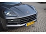 Porsche Cayenne 3.0 E-Hybrid 470pk Sport Chrono | Panorama | Matrix | ACC | 21'' Wielen | Bose | Trekhaak | Orig. NL |