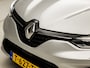 Renault Clio 1.0 TCe Sport (APPLE CARPLAY, NAVIGATIE, PARKEERSENSOREN, LM VELGEN, SPORTSTOELEN, CRUISE, GETINT GLAS, NIEUWE APK, NIEUWSTAAT)