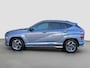 Hyundai Kona 1.6 GDI 141pk HEV N-Line | Premium audio | 360 camera | Bestuurdersstoel met geheugen | Adaptive cruise control | Dodehoek detectie | Full LED koplampen | Stoelverwarming | Stoelventilatie | Stuurverwarming
