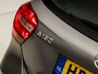 Mercedes-Benz A-klasse 180 Sport (NAVIGATIE, LEDER, ZWART HEMEL, STOELVERWARMING, SPORTSTOELEN, PARKEERSENSOREN, CRUISE, BLUETOOTH, NIEUWSTAAT)