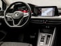 Volkswagen Golf 1.0 TSI Sport Automaat (VIRTUAL COCKPIT, APPLE CARPLAY, GROOT NAVI, SFEERVERLICHTING, KEYLESS, LM VELGEN, SPORTSTOELEN, ADAPTIVE CRUISE, LED KOPLAMPEN, NIEUWSTAAT)