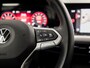 Volkswagen Golf 1.0 TSI Sport Automaat (VIRTUAL COCKPIT, APPLE CARPLAY, GROOT NAVI, SFEERVERLICHTING, KEYLESS, LM VELGEN, SPORTSTOELEN, ADAPTIVE CRUISE, LED KOPLAMPEN, NIEUWSTAAT)