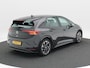 Volkswagen ID.3 First 58 kWh 204 Pk | Trekhaak Afneembaar | Adaptive Cruise | Virtual Cockpit | Stoelverwarming | LED | CarPlay | 18 Inch