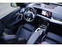 BMW X1 xDrive30e M-Sport | HUD | 360 | Harman Kardon | Pano | Massage | Elektr. Trekhaak | Driving ass + | Stuurwielverwarming | Keyless | Etc. Volledige Fabrieksgarantie tot Aug 2026 | Premium selectie tot Aug 2029