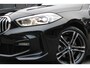 BMW 1-Serie 118i Business Edition Plus M Sport - Panoramadak - 18 inch -Lederen bekleding Stoel verwarming - Stuurverwarming - Dealer onderhouden - Achteruitrijcamera -Nederlandse auto
