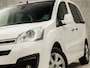 Citroën Berlingo 1.2 PureTech XTR (PANORAMADAK, APPLE CARPLAY, CLIMATE, GETINT GLAS, STOELVERWARMING, SPORTSTOELEN, CRUISE, PARKEERSENSOREN, NIEUWE APK, NIEUWSTAAT)
