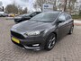 Ford Focus 1.0 Ecoboost ST-Line 125pk Achteruitrijcamera | 18 inch velgen | Voorruitverwarming | Apple Carplay, Android auto | Achterspoiler | Dealer onderhouden