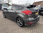 Ford Focus 1.0 Ecoboost ST-Line 125pk Achteruitrijcamera | 18 inch velgen | Voorruitverwarming | Apple Carplay, Android auto | Achterspoiler | Dealer onderhouden