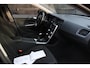Volvo V60 2.0 D2 Momentum Navigatie/Parkeersensor v,a/17"inch lmv/Trekhaak