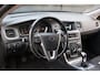 Volvo V60 2.0 D2 Momentum Navigatie/Parkeersensor v,a/17"inch lmv/Trekhaak