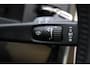 Volvo V60 2.0 D2 Momentum Navigatie/Parkeersensor v,a/17"inch lmv/Trekhaak