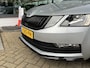 Skoda Octavia Combi 1.0 TSI Greentech Sport Business / Navigatie / Climate control / Parkeer sensoren achter / 17'' LMV