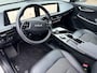 Kia EV6 Air 58 kWh SOH 100% | ADAPTIEVE CRUISECONTROL | NAVIGATIE | LEDER | VERWARMDE VOORSTOELEN | FULL LED PAKKET | AIRCO / ECC | ACHTERUITRIJCAMERA | PARKEERSENSOREN ACHTER |