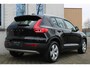 Volvo XC40 T2 Automaat Business Pro | Automaat | Dealer-onderhouden | Led-verlichting | Elektrische achterklep | Blind spot | Apple carplay | Parkeersensoren achter | Cruise control | Lane-keeping | Bluetooth | DAB |