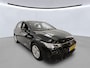 Volkswagen Golf 1.0 TSI Life / Navigatie / Achteruitrij camera / 16'' LMV