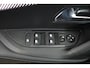 Peugeot 2008 1.2 Hybrid 145PK Allure Automaat | Navigatie | Camera V+A | Adapt. Cruise | Climate control | Carplay | DAB | PDC V+A | LMV 17 inch