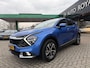 Kia Sportage 1.6 T-GDi Hybrid DynamicPlusLine AWD | 360 GRADEN CAMERA | ELEKTRISCH VERSTELBARE STOELEN | STOELVERWARMING | STUURVERWARMING | PANORAMADAK | NAVIGATIE | LED | DODEHOEK DETECTIE |  | APPLE CARPLAY / ANDROID AUTO | ADAPTIEVE CRUISECONTROL | 1650 KG TREK GEWICHT GEREMD |