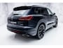Volkswagen Touareg R 3.0 TSi eHybrid 4MOTION 462 PK | Pano | Luchtvering | 21" | E-Trekhaak | Stoelventilatie