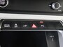 Audi Q3 45 TFSI e S edition | Panoramadak | Trekhaak | Navigatie Plus | Dodehoek detectie | Keyless | Achteruitrijcamera | Cruise control | CarPlay |