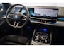 BMW 5-Serie Touring 530e M-Sport | 360 Camera | Head-Up | Stoelverwarming | Adapt. LED | NL-Auto |