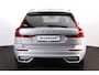 Volvo XC60 T6 Recharge AWD Plus Dark - Panorama/schuifdak - IntelliSafe Assist & Surround - 360º Camera - Verwarmde voorstoelen, stuur & achterbank - Parkeersensoren voor & achter - Elektr. bedienb. voorstoelen met geheugen - Draadloze tel. lader - Extra getint glas - 19' LMV
