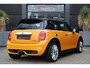 MINI Cooper S 2.0 Chili Serious Business 192pk Stoelverwarming/Navigatie/Camera