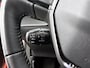 Peugeot 2008 SUV Allure Pack 100pk | Lage kilometerstand! | Navigatie | Achteruitrijcamera | 3D Cockpit | Climate Control | Cruise Control | Parkeersensoren | Keyless start | Bluetooth | Apple CarPlay / Android Auto | DAB+ radio | Elektrisch inklapbare spiegels | Donker getint glas | 18" lichtmetalen velgen |