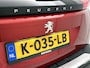 Peugeot 2008 SUV Allure Pack 100pk | Lage kilometerstand! | Navigatie | Achteruitrijcamera | 3D Cockpit | Climate Control | Cruise Control | Parkeersensoren | Keyless start | Bluetooth | Apple CarPlay / Android Auto | DAB+ radio | Elektrisch inklapbare spiegels | Donker getint glas | 18" lichtmetalen velgen |