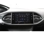 Peugeot 308 SW 1.2*CARPLAY*MASSAGE*VIRTUAL DISP*CAM*NAVI*ECC*TEL*