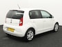 SEAT Mii 1.0 Sport Connect Airco, Boordcomputer, cruise control, hill hold functie, Parkeersensor achter, Autonomous Emergency Braking, Elektronisch Stabiliteits Programma, Start/stop systeem De SEAT Mii 1.0 Sport Connect is een compacte stadsauto die zich richt op eenvoud, wendbaarheid en gebruiksgemak. Dankzij zijn kleine formaat is hij ideaal voor druk stadsverkeer en smalle pa
